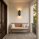 One Light Wall Lantern<br /><span style="color:#4AB0CE;">Entrega: 4-10 dias en USA</span><br /><span style="color:#4AB0CE;font-size:60%;">PREGUNTE POR ENTREGA EN PANAMA</span><br />Collection: Ruxton<br />Finish: Textured Black
