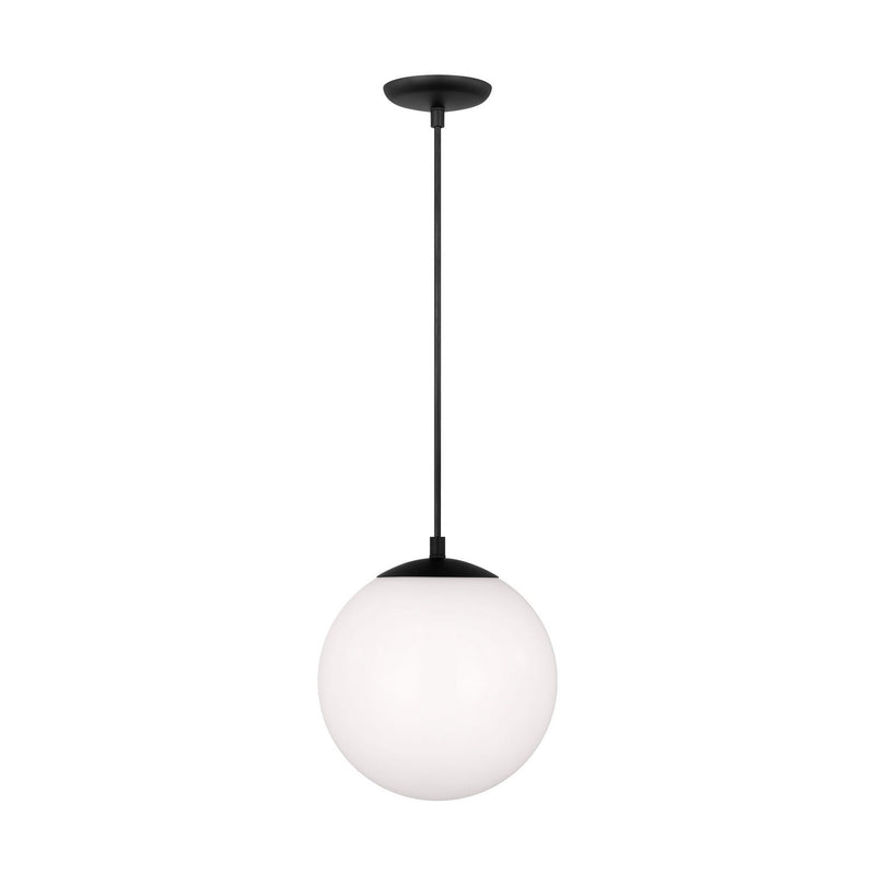 One Light Pendant<br /><span style="color:#4AB0CE;">Entrega: 4-10 dias en USA</span><br /><span style="color:#4AB0CE;font-size:60%;">PREGUNTE POR ENTREGA EN PANAMA</span><br />Collection: Leo - Hanging Globe<br />Finish: Midnight Black