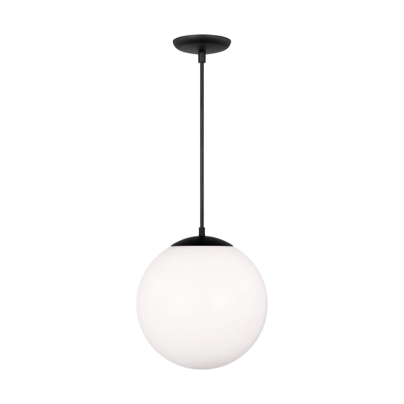 One Light Pendant<br /><span style="color:#4AB0CE;">Entrega: 4-10 dias en USA</span><br /><span style="color:#4AB0CE;font-size:60%;">PREGUNTE POR ENTREGA EN PANAMA</span><br />Collection: Leo - Hanging Globe<br />Finish: Midnight Black