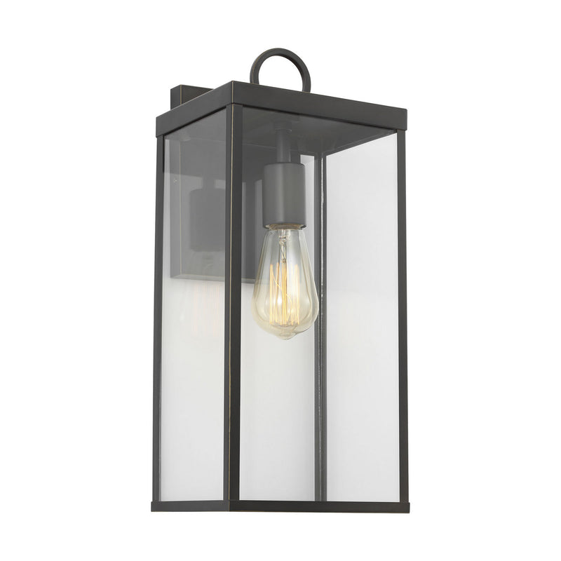 One Light Wall Lantern<br /><span style="color:#4AB0CE;">Entrega: 4-10 dias en USA</span><br /><span style="color:#4AB0CE;font-size:60%;">PREGUNTE POR ENTREGA EN PANAMA</span><br />Collection: Howell<br />Finish: Antique Bronze