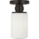 One Light Flush Mount<br /><span style="color:#4AB0CE;">Entrega: 9-10 semanas en USA</span><br /><span style="color:#4AB0CE;font-size:60%;">PREGUNTE POR ENTREGA EN PANAMA</span><br />Collection: Fairfax<br />Finish: Aged Iron