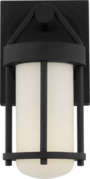 One Light Wall Lantern<br /><span style="color:#4AB0CE;">Entrega: 4-10 dias en USA</span><br /><span style="color:#4AB0CE;font-size:60%;">PREGUNTE POR ENTREGA EN PANAMA</span><br />Collection: Otis<br />Finish: Textured Black