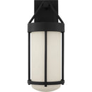 One Light Wall Lantern<br /><span style="color:#4AB0CE;">Entrega: 4-10 dias en USA</span><br /><span style="color:#4AB0CE;font-size:60%;">PREGUNTE POR ENTREGA EN PANAMA</span><br />Collection: Otis<br />Finish: Textured Black