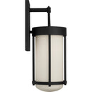 One Light Wall Lantern<br /><span style="color:#4AB0CE;">Entrega: 4-10 dias en USA</span><br /><span style="color:#4AB0CE;font-size:60%;">PREGUNTE POR ENTREGA EN PANAMA</span><br />Collection: Otis<br />Finish: Textured Black