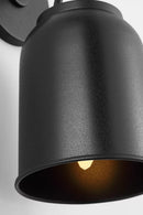 One Light Wall Lantern<br /><span style="color:#4AB0CE;">Entrega: 6-7 semanas en USA</span><br /><span style="color:#4AB0CE;font-size:60%;">PREGUNTE POR ENTREGA EN PANAMA</span><br />Collection: Liora<br />Finish: Textured Black