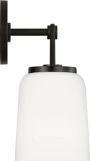 One Light Wall Sconce<br /><span style="color:#4AB0CE;">Entrega: 4-5 semanas en USA</span><br /><span style="color:#4AB0CE;font-size:60%;">PREGUNTE POR ENTREGA EN PANAMA</span><br />Collection: Liora<br />Finish: Aged Iron