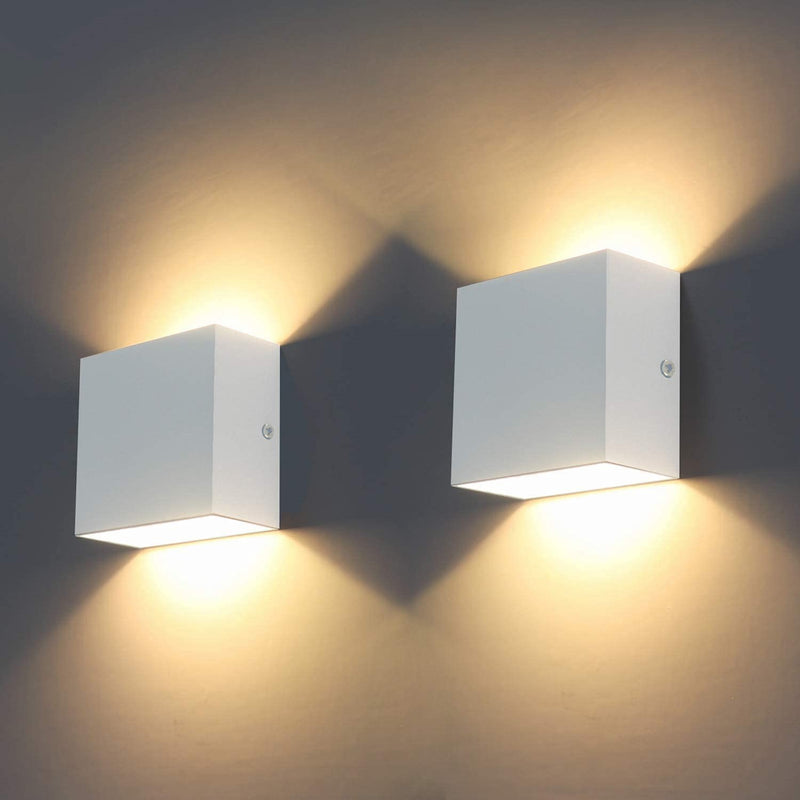 LÁMPARA DE PARED MODERNA CON LUZ ARQUITECTONICA PARA EXTERIOR 4W 400LM 3000K IP65.