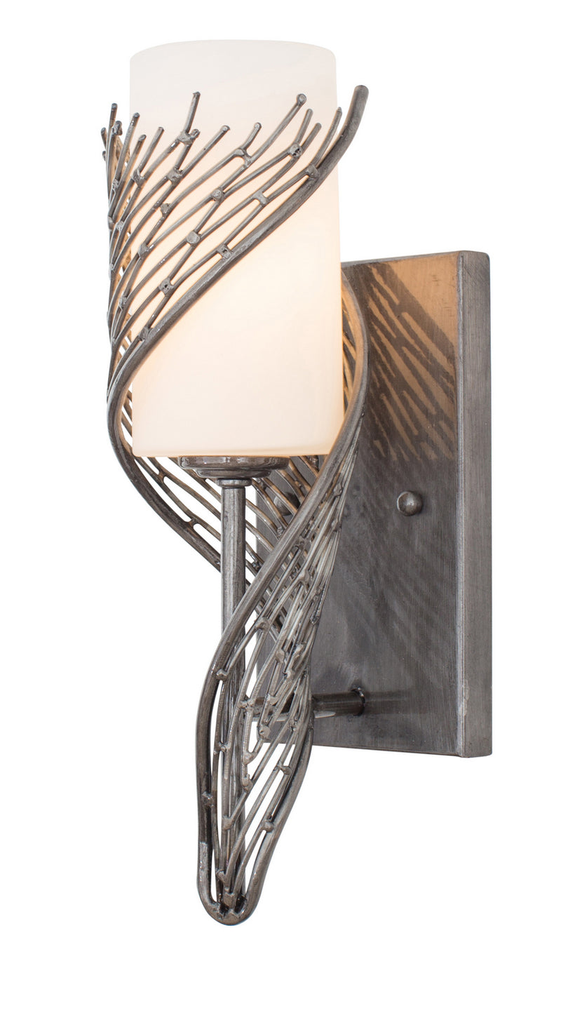 One Light Wall Sconce<br /><span style="color:#4AB0CE;">Entrega: 0-1 semanas en USA</span><br /><span style="color:#4AB0CE;font-size:60%;">PREGUNTE POR ENTREGA EN PANAMA</span><br />Collection: Flow<br />Finish: Steel