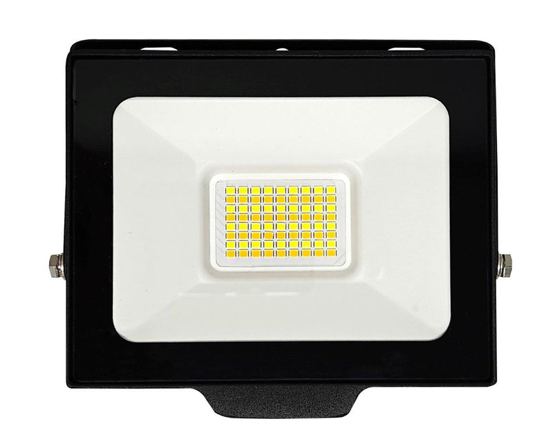 REFLECTOR LED 30W, EMITE 3210LM, 30K,40,60K, 100-277V,  50-60HZ, GRADO DE PROCTECCION IP65, CRI80, ACABADO NEGRO.