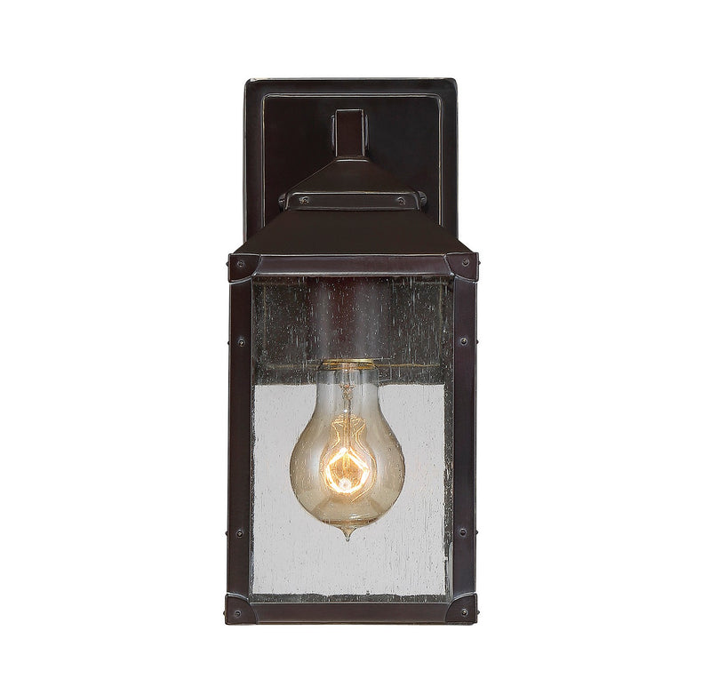 One Light Wall Mount<br /><span style="color:#4AB0CE;">Entrega: 4-10 dias en USA</span><br /><span style="color:#4AB0CE;font-size:60%;">PREGUNTE POR ENTREGA EN PANAMA</span><br />Collection: Brennan<br />Finish: English Bronze with Gold