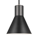 One Light Mini-Pendant<br /><span style="color:#4AB0CE;">Entrega: 4-10 dias en USA</span><br /><span style="color:#4AB0CE;font-size:60%;">PREGUNTE POR ENTREGA EN PANAMA</span><br />Collection: Towner<br />Finish: Satin Brass