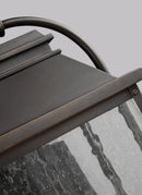 Three Light Lantern<br /><span style="color:#4AB0CE;">Entrega: 4-10 dias en USA</span><br /><span style="color:#4AB0CE;font-size:60%;">PREGUNTE POR ENTREGA EN PANAMA</span><br />Collection: Wellsworth<br />Finish: Antique Bronze