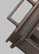 One Light Outdoor Wall Lantern<br /><span style="color:#4AB0CE;">Entrega: 8-9 semanas en USA</span><br /><span style="color:#4AB0CE;font-size:60%;">PREGUNTE POR ENTREGA EN PANAMA</span><br />Collection: Glenview<br />Finish: Antique Bronze