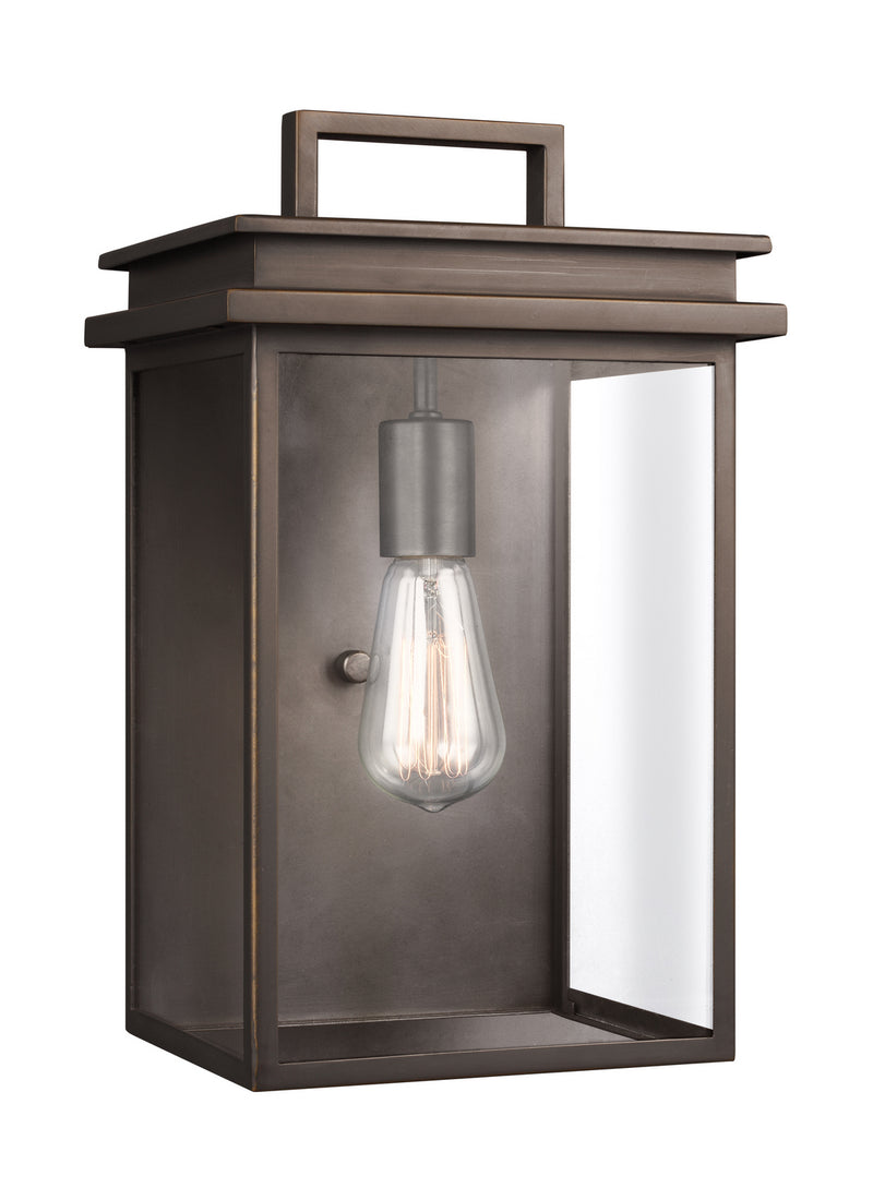 One Light Outdoor Wall Lantern<br /><span style="color:#4AB0CE;">Entrega: 4-10 dias en USA</span><br /><span style="color:#4AB0CE;font-size:60%;">PREGUNTE POR ENTREGA EN PANAMA</span><br />Collection: Glenview<br />Finish: Antique Bronze