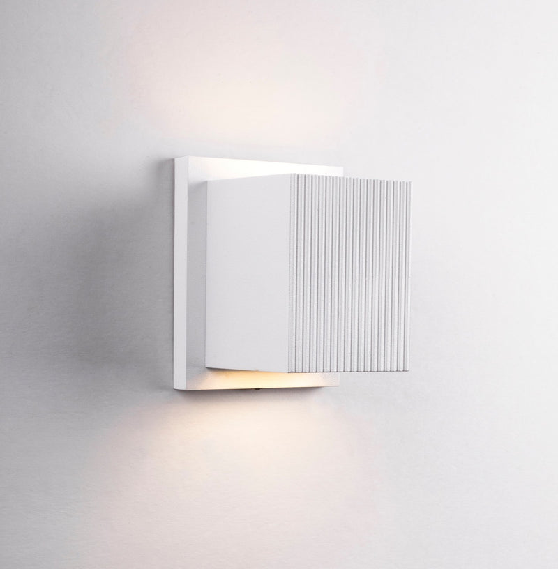 Kuzco Lighting - EW4405-WH - LED Exterior Wall Light - Mavis - White
