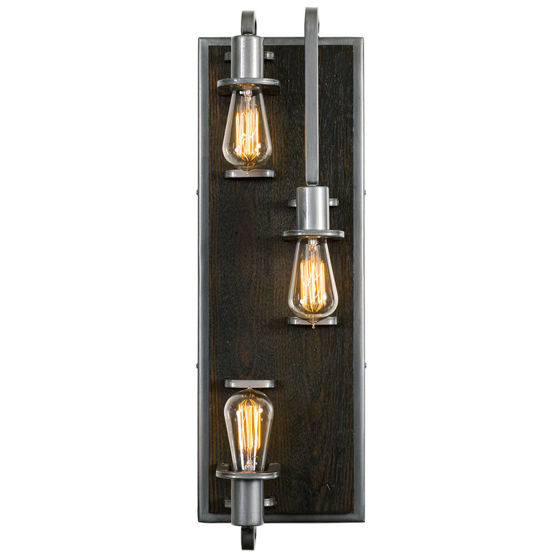 Three Light Wall Sconce<br /><span style="color:#4AB0CE;">Entrega: 4-10 dias en USA</span><br /><span style="color:#4AB0CE;font-size:60%;">PREGUNTE POR ENTREGA EN PANAMA</span><br />Collection: Lofty<br />Finish: Steel