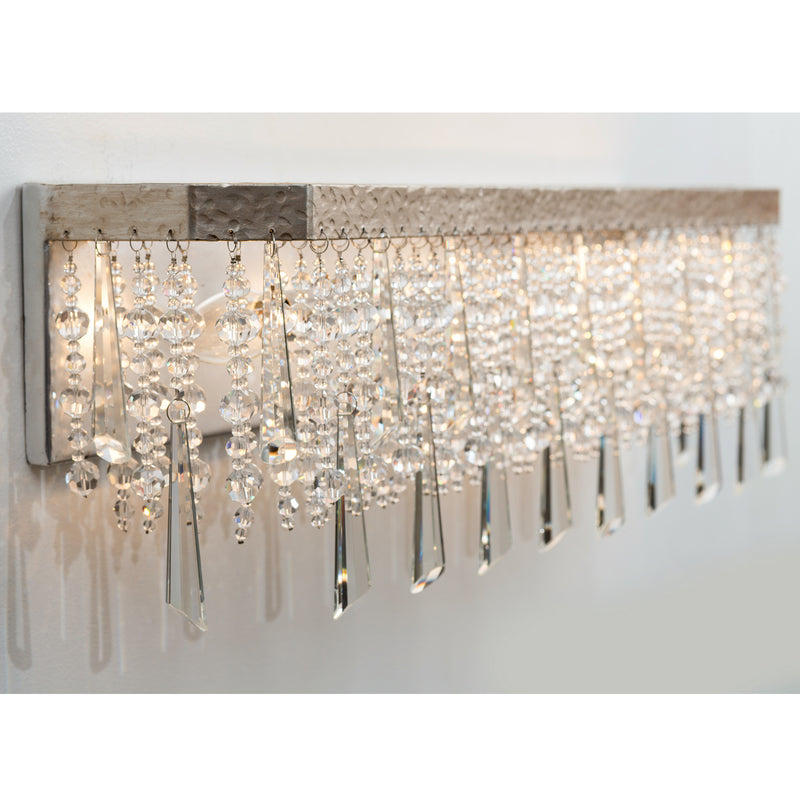 Four Light Bath<br /><span style="color:#4AB0CE;">Entrega: 4-10 dias en USA</span><br /><span style="color:#4AB0CE;font-size:60%;">PREGUNTE POR ENTREGA EN PANAMA</span><br />Collection: Barcelona<br />Finish: Transcend Silver