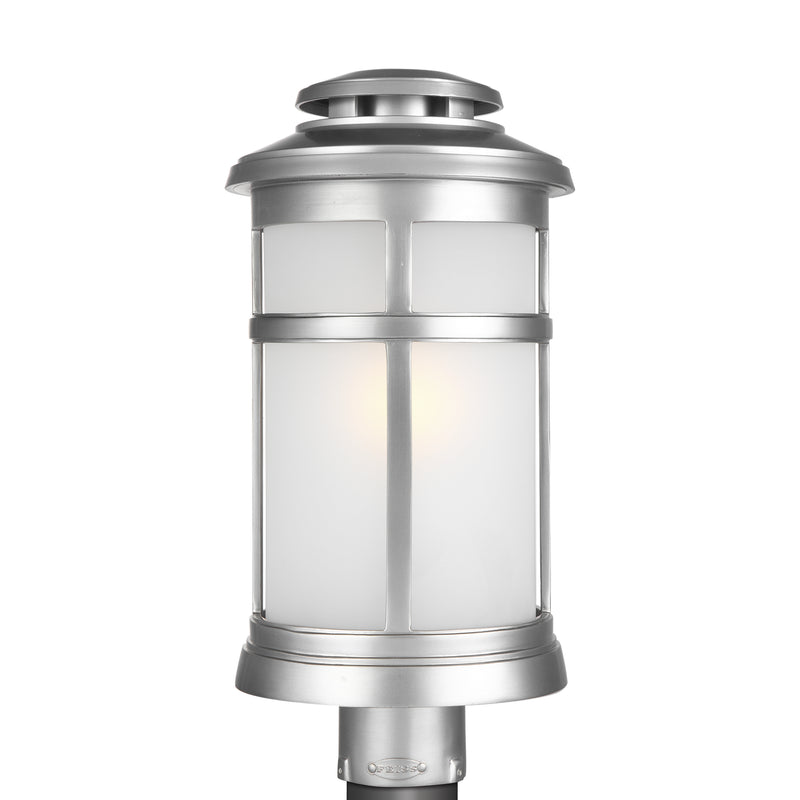 One Light Post Lantern<br /><span style="color:#4AB0CE;">Entrega: 4-10 dias en USA</span><br /><span style="color:#4AB0CE;font-size:60%;">PREGUNTE POR ENTREGA EN PANAMA</span><br />Collection: Newport<br />Finish: Painted Brushed Steel