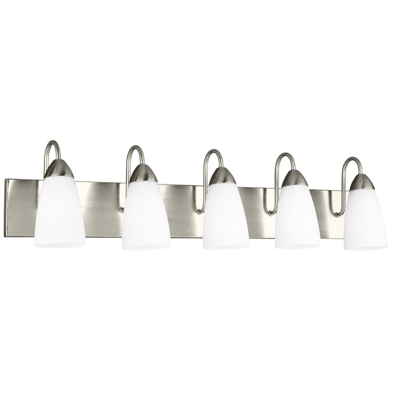 Five Light Wall / Bath<br /><span style="color:#4AB0CE;">Entrega: 4-10 dias en USA</span><br /><span style="color:#4AB0CE;font-size:60%;">PREGUNTE POR ENTREGA EN PANAMA</span><br />Collection: Seville<br />Finish: Brushed Nickel
