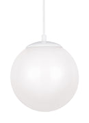 LED Pendant<br /><span style="color:#4AB0CE;">Entrega: 4-10 dias en USA</span><br /><span style="color:#4AB0CE;font-size:60%;">PREGUNTE POR ENTREGA EN PANAMA</span><br />Collection: Leo - Hanging Globe<br />Finish: White