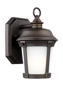 One Light Outdoor Wall Lantern<br /><span style="color:#4AB0CE;">Entrega: 4-10 dias en USA</span><br /><span style="color:#4AB0CE;font-size:60%;">PREGUNTE POR ENTREGA EN PANAMA</span><br />Collection: Calder<br />Finish: Antique Bronze