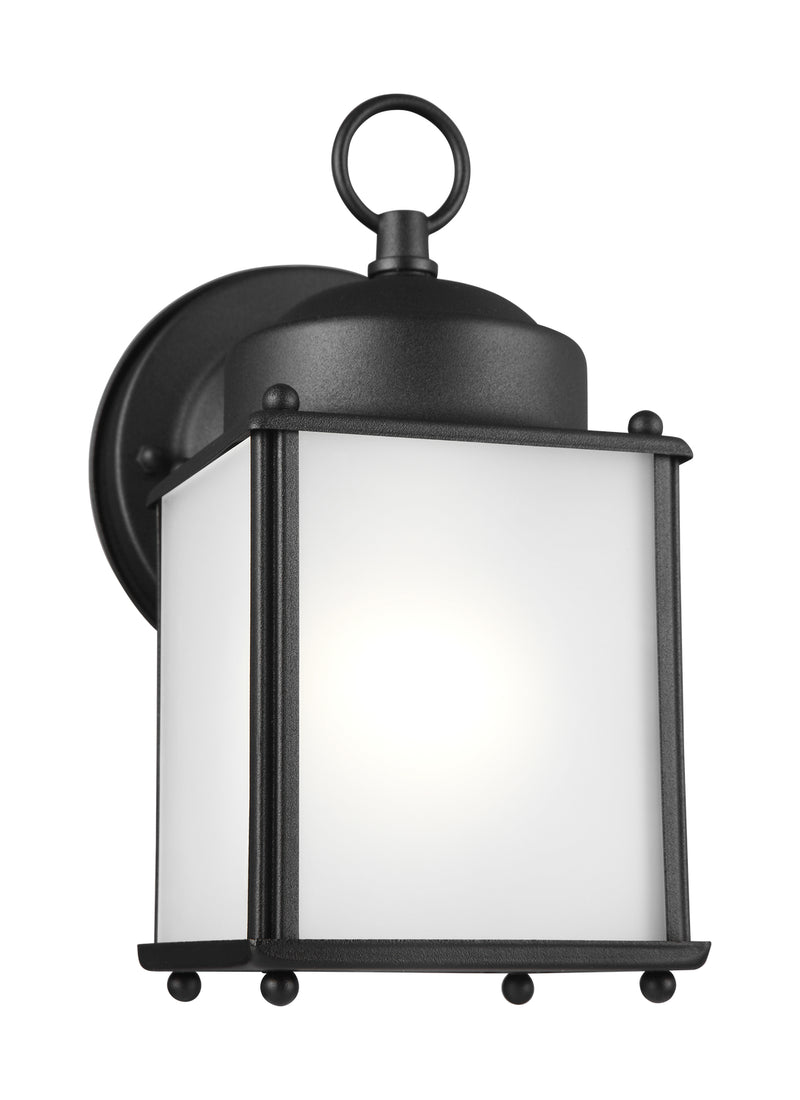 One Light Outdoor Wall Lantern<br /><span style="color:#4AB0CE;">Entrega: 4-10 dias en USA</span><br /><span style="color:#4AB0CE;font-size:60%;">PREGUNTE POR ENTREGA EN PANAMA</span><br />Collection: New Castle<br />Finish: Black