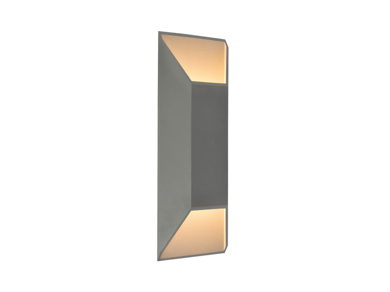 LED Outdoor Wall Mount<br /><span style="color:#4AB0CE;">Entrega: 4-10 dias en USA</span><br /><span style="color:#4AB0CE;font-size:60%;">PREGUNTE POR ENTREGA EN PANAMA</span><br />Collection: Avenue Outdoor<br />Finish: Silver
