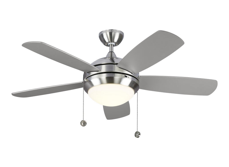 44" Ceiling Fan<br /><span style="color:#4AB0CE;">Entrega: 10-11 semanas en USA</span><br /><span style="color:#4AB0CE;font-size:60%;">PREGUNTE POR ENTREGA EN PANAMA</span><br />Collection: Discus<br />Finish: Brushed Steel