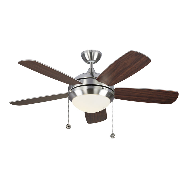 44" Ceiling Fan<br /><span style="color:#4AB0CE;">Entrega: 4-10 dias en USA</span><br /><span style="color:#4AB0CE;font-size:60%;">PREGUNTE POR ENTREGA EN PANAMA</span><br />Collection: Discus<br />Finish: Brushed Steel