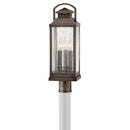 LED Post Top or Pier Mount Lantern<br /><span style="color:#4AB0CE;">Entrega: 4-10 dias en USA</span><br /><span style="color:#4AB0CE;font-size:60%;">PREGUNTE POR ENTREGA EN PANAMA</span><br />Collection: Revere<br />Finish: Blackened Brass