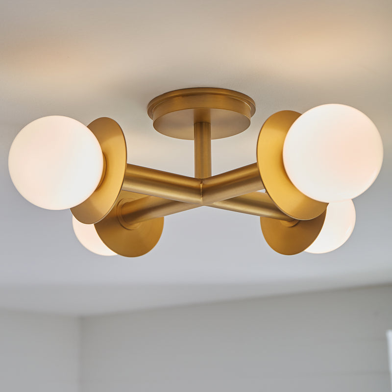 Four Light Flush Mount<br /><span style="color:#4AB0CE;">Entrega: 4-10 dias en USA</span><br /><span style="color:#4AB0CE;font-size:60%;">PREGUNTE POR ENTREGA EN PANAMA</span><br />Collection: Nodes<br />Finish: Burnished Brass