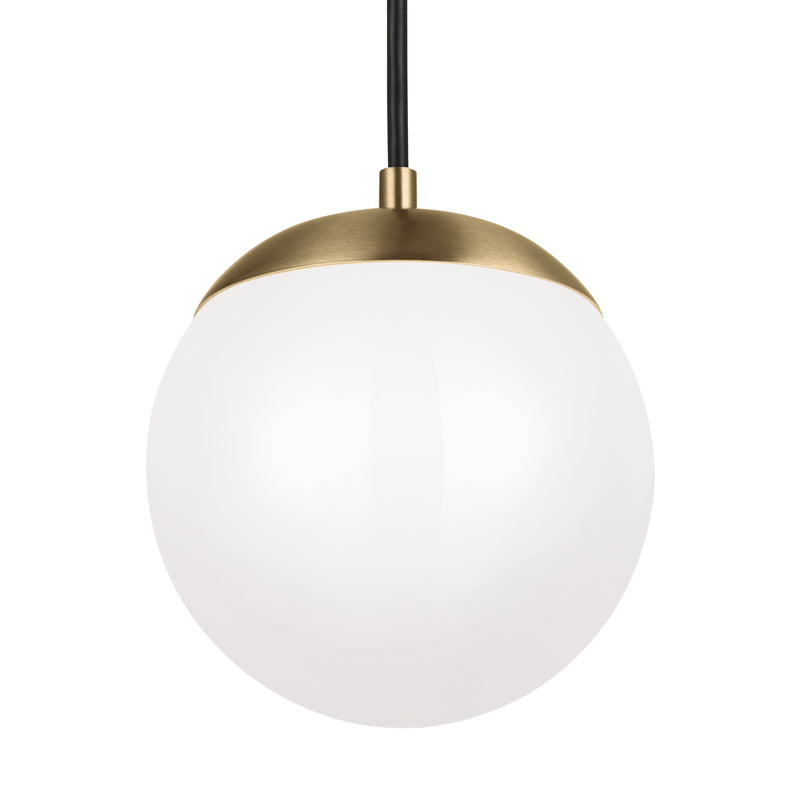 LED Pendant<br /><span style="color:#4AB0CE;">Entrega: 9-10 semanas en USA</span><br /><span style="color:#4AB0CE;font-size:60%;">PREGUNTE POR ENTREGA EN PANAMA</span><br />Collection: Leo - Hanging Globe<br />Finish: Satin Brass
