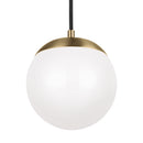 LED Pendant<br /><span style="color:#4AB0CE;">Entrega: 4-10 dias en USA</span><br /><span style="color:#4AB0CE;font-size:60%;">PREGUNTE POR ENTREGA EN PANAMA</span><br />Collection: Leo - Hanging Globe<br />Finish: Satin Brass