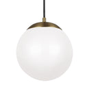 LED Pendant<br /><span style="color:#4AB0CE;">Entrega: 4-10 dias en USA</span><br /><span style="color:#4AB0CE;font-size:60%;">PREGUNTE POR ENTREGA EN PANAMA</span><br />Collection: Leo - Hanging Globe<br />Finish: Satin Brass