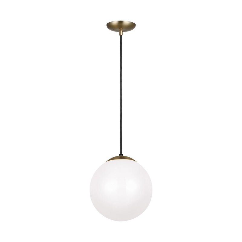 One Light Pendant<br /><span style="color:#4AB0CE;">Entrega: 4-10 dias en USA</span><br /><span style="color:#4AB0CE;font-size:60%;">PREGUNTE POR ENTREGA EN PANAMA</span><br />Collection: Leo - Hanging Globe<br />Finish: Satin Brass