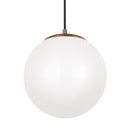 LED Pendant<br /><span style="color:#4AB0CE;">Entrega: 4-10 dias en USA</span><br /><span style="color:#4AB0CE;font-size:60%;">PREGUNTE POR ENTREGA EN PANAMA</span><br />Collection: Leo - Hanging Globe<br />Finish: Satin Brass