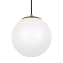 LED Pendant<br /><span style="color:#4AB0CE;">Entrega: 4-10 dias en USA</span><br /><span style="color:#4AB0CE;font-size:60%;">PREGUNTE POR ENTREGA EN PANAMA</span><br />Collection: Leo - Hanging Globe<br />Finish: Satin Brass