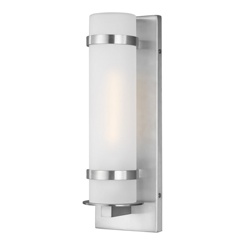 One Light Outdoor Wall Lantern<br /><span style="color:#4AB0CE;">Entrega: 4-10 dias en USA</span><br /><span style="color:#4AB0CE;font-size:60%;">PREGUNTE POR ENTREGA EN PANAMA</span><br />Collection: Alban<br />Finish: Satin Aluminum