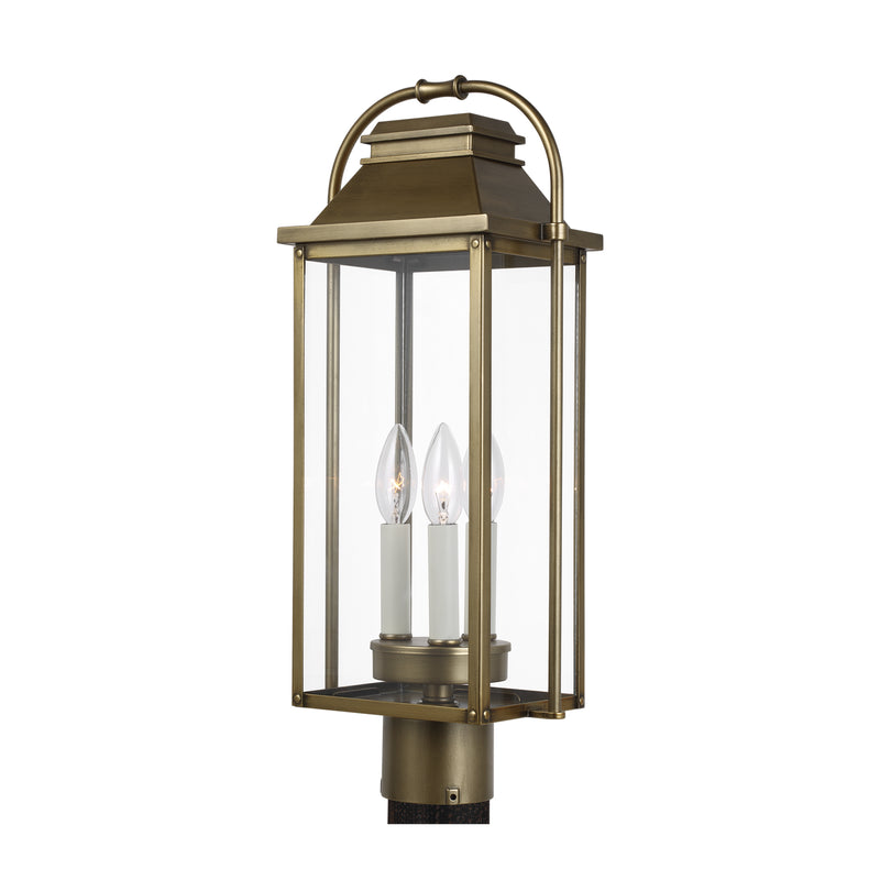 Three Light Post Lantern<br /><span style="color:#4AB0CE;">Entrega: 4-10 dias en USA</span><br /><span style="color:#4AB0CE;font-size:60%;">PREGUNTE POR ENTREGA EN PANAMA</span><br />Collection: Wellsworth<br />Finish: Painted Distressed Brass