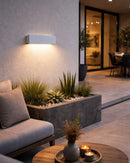 Lámpara de pared decorativa exteriorcon luz led 10W acabado white/aluminio.