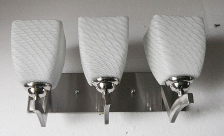 LAMPARA DE PARED 3XE2760