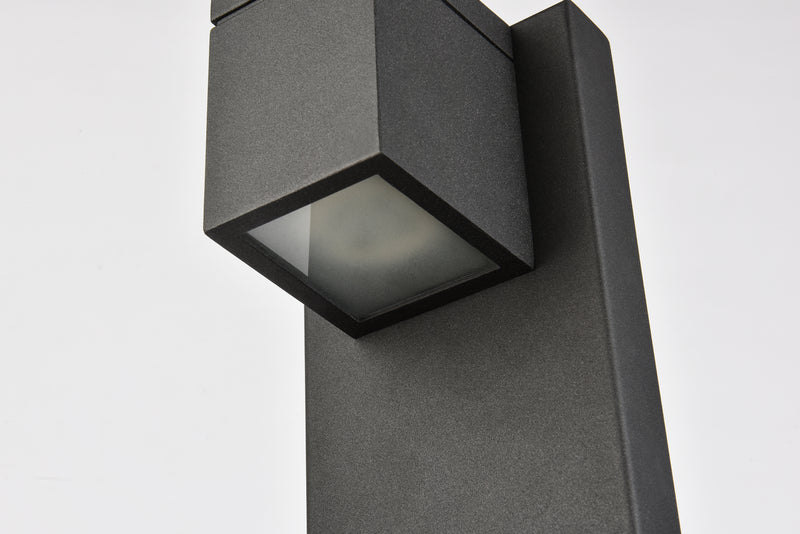 LED Outdoor Wall Lamp<br /><span style="color:#4AB0CE;">Entrega: 4-10 dias en USA</span><br /><span style="color:#4AB0CE;font-size:60%;">PREGUNTE POR ENTREGA EN PANAMA</span><br />Collection: Raine<br />Finish: black