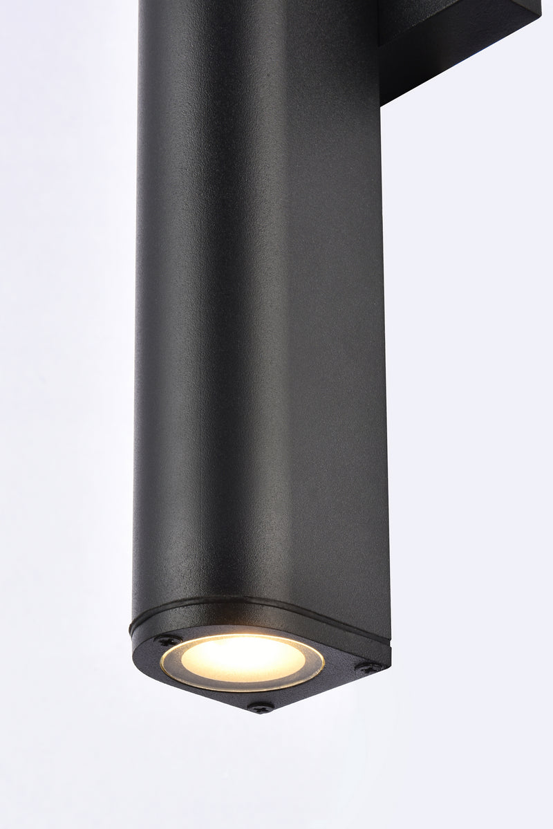 LED Outdoor Wall Lamp<br /><span style="color:#4AB0CE;">Entrega: 4-10 dias en USA</span><br /><span style="color:#4AB0CE;font-size:60%;">PREGUNTE POR ENTREGA EN PANAMA</span><br />Collection: Raine<br />Finish: black