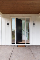 LED Outdoor Wall Lamp<br /><span style="color:#4AB0CE;">Entrega: 4-10 dias en USA</span><br /><span style="color:#4AB0CE;font-size:60%;">PREGUNTE POR ENTREGA EN PANAMA</span><br />Collection: Raine<br />Finish: black