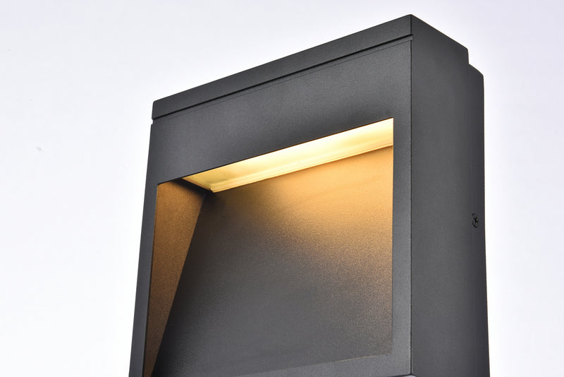 LED Outdoor Wall Lamp<br /><span style="color:#4AB0CE;">Entrega: 4-10 dias en USA</span><br /><span style="color:#4AB0CE;font-size:60%;">PREGUNTE POR ENTREGA EN PANAMA</span><br />Collection: Raine<br />Finish: black