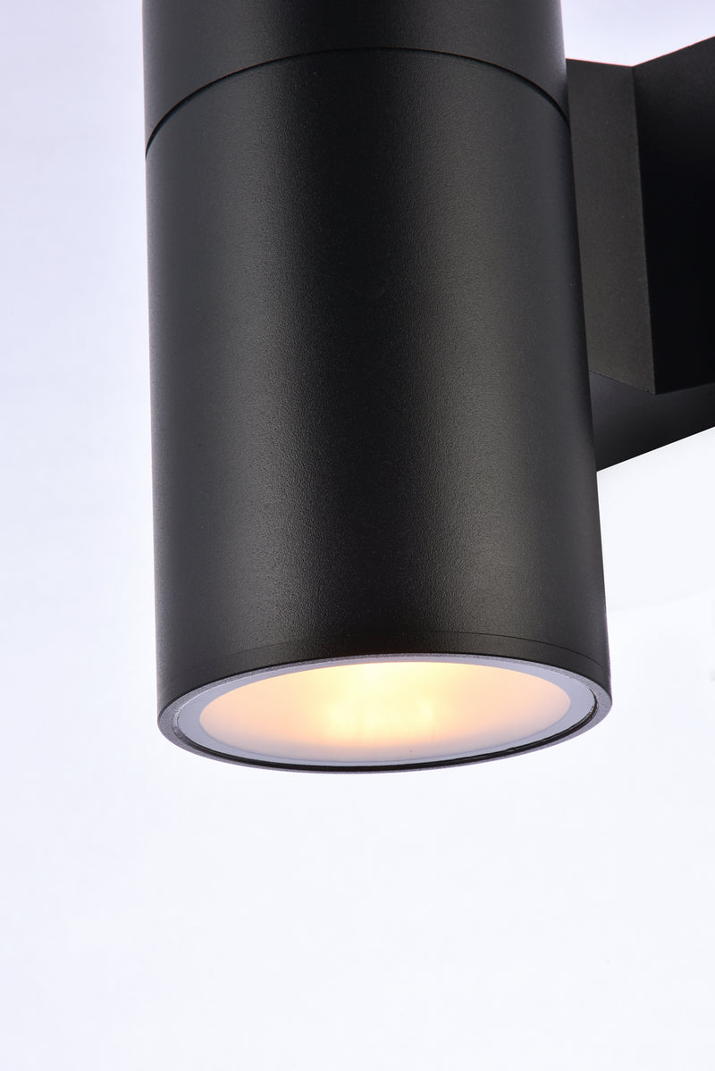 LED Outdoor Wall Lamp<br /><span style="color:#4AB0CE;">Entrega: 3-4 semanas en USA</span><br /><span style="color:#4AB0CE;font-size:60%;">PREGUNTE POR ENTREGA EN PANAMA</span><br />Collection: Raine<br />Finish: black