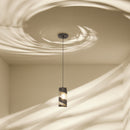 One Light Mini Pendant<br /><span style="color:#4AB0CE;">Entrega: 4-10 dias en USA</span><br /><span style="color:#4AB0CE;font-size:60%;">PREGUNTE POR ENTREGA EN PANAMA</span><br />Collection: Flow<br />Finish: Matte Black/French Gold