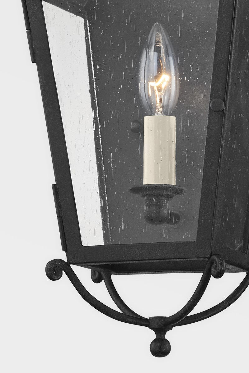 One Light Wall Sconce<br /><span style="color:#4AB0CE;">Entrega: 10-11 semanas en USA</span><br /><span style="color:#4AB0CE;font-size:60%;">PREGUNTE POR ENTREGA EN PANAMA</span><br />Collection: Santa Barbara County<br />Finish: French Iron