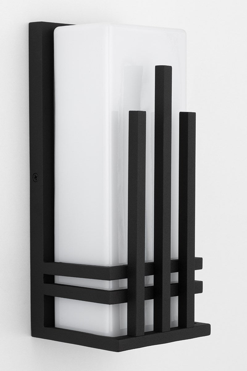 One Light Wall Sconce<br /><span style="color:#4AB0CE;">Entrega: 18-19 semanas en USA</span><br /><span style="color:#4AB0CE;font-size:60%;">PREGUNTE POR ENTREGA EN PANAMA</span><br />Collection: San Mateo<br />Finish: Textured Black