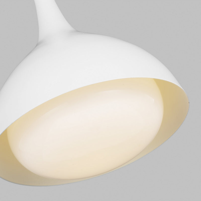 One Light Pendant<br /><span style="color:#4AB0CE;">Entrega: 4-10 dias en USA</span><br /><span style="color:#4AB0CE;font-size:60%;">PREGUNTE POR ENTREGA EN PANAMA</span><br />Collection: Lucerne<br />Finish: Matte White and Burnished Brass